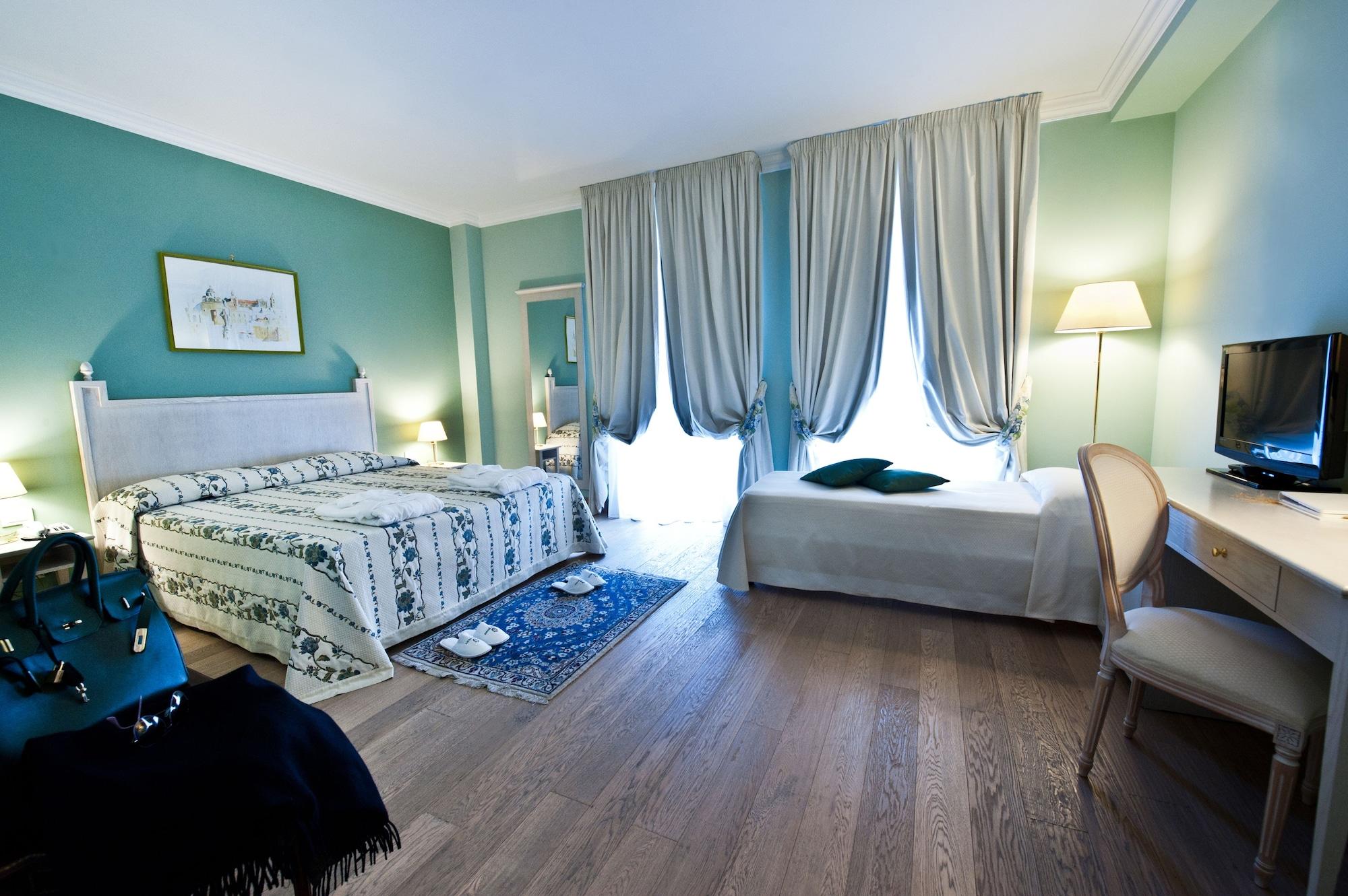Ostuni Palace - Hotel Bistrot & Spa Exteriör bild