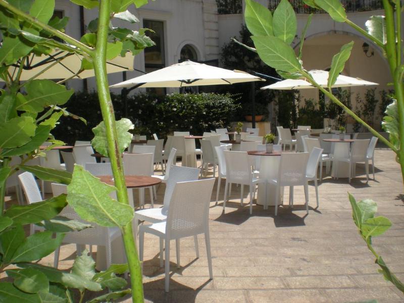 Ostuni Palace - Hotel Bistrot & Spa Exteriör bild